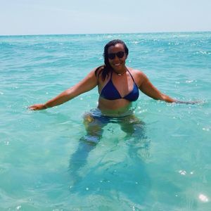 Meet your Posher, Kayla